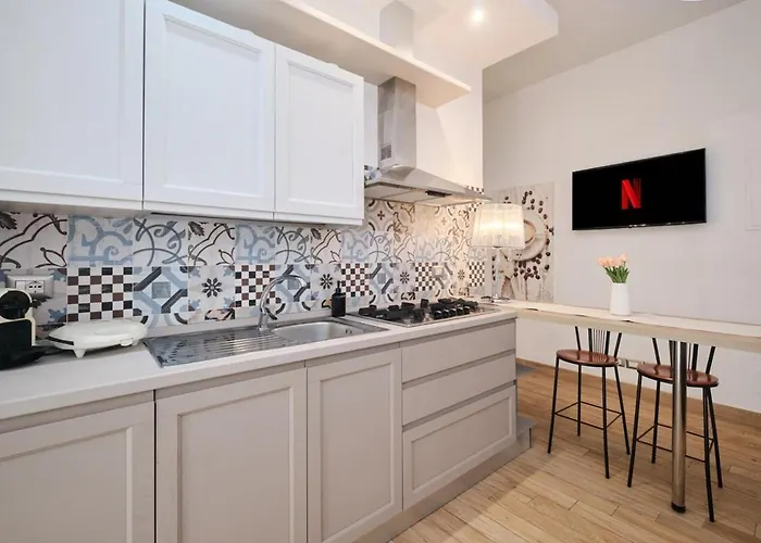Appartamento Cozy Flat Private Patio 2 Min Walk To Metro Roma